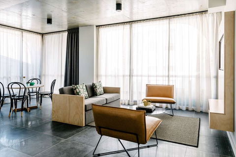 Veriu Broadway - Palm Beach Accommodation 15