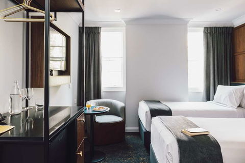 Veriu Central - Palm Beach Accommodation 4
