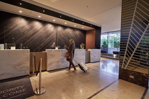 Pullman Melbourne On The Park - Palm Beach Accommodation 2