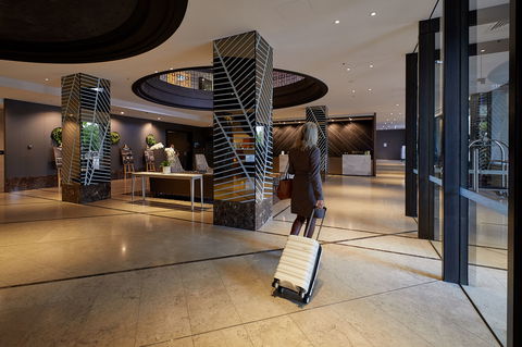 Pullman Melbourne On The Park - Palm Beach Accommodation 3