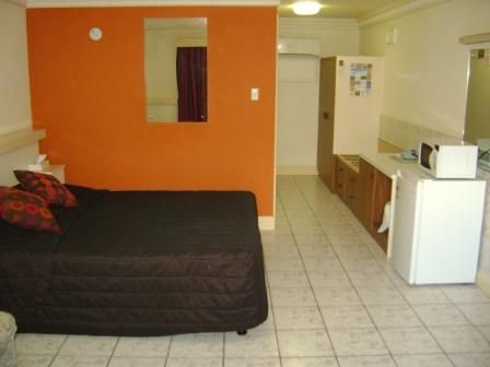 Alice Springs Airport Motel - Palm Beach Accommodation 1