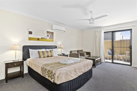 Blackwater Central Motel - Palm Beach Accommodation 1