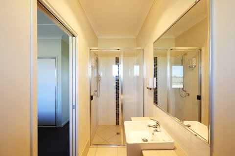 Blackwater Central Motel - Palm Beach Accommodation 2