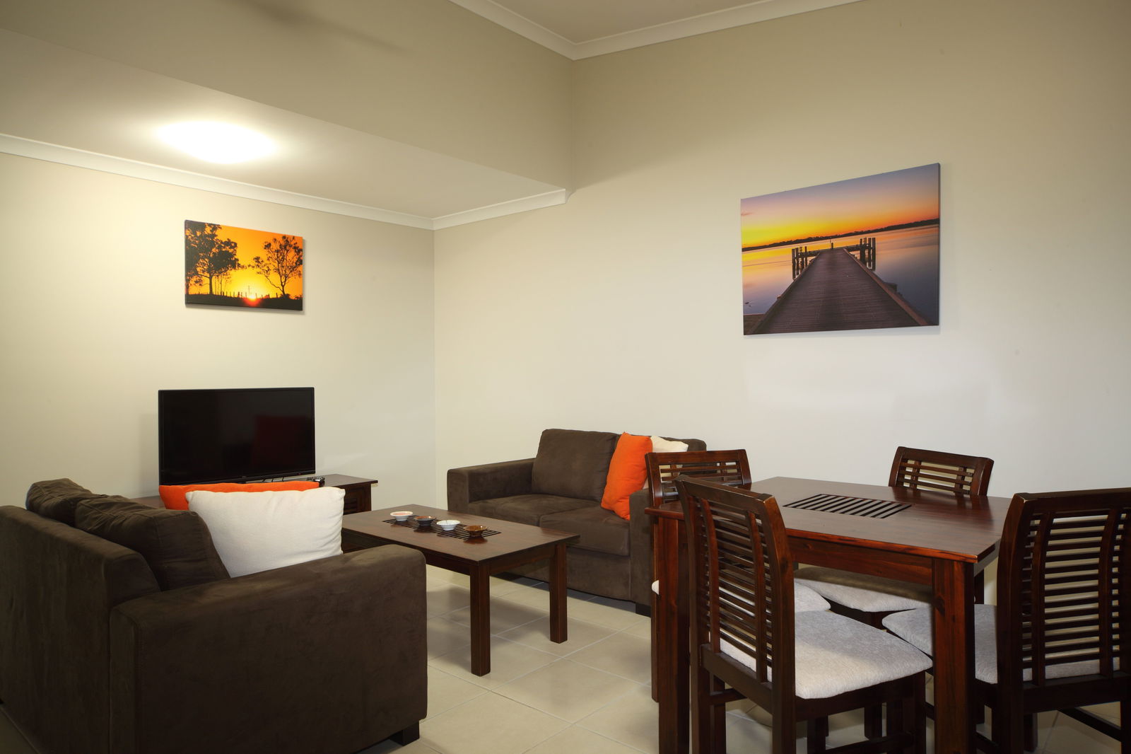 Emerald QLD Palm Beach Accommodation
