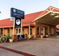 Parkes International - Palm Beach Accommodation