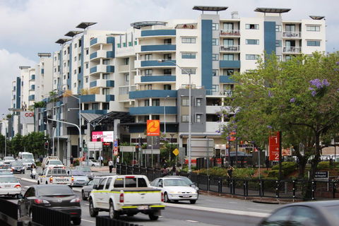 Gabba Central Apartments - Palm Beach Accommodation 0
