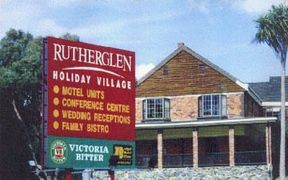 Rutherglen Holiday Village - Palm Beach Accommodation 0