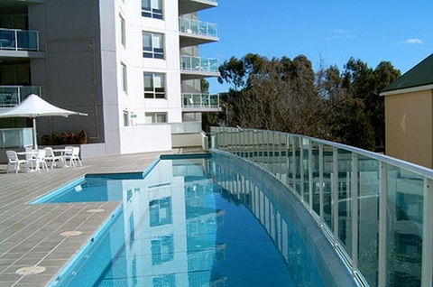 Pacific Suites Canberra - Palm Beach Accommodation 2