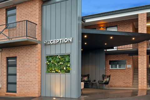 Bluegum Motel - Palm Beach Accommodation 1