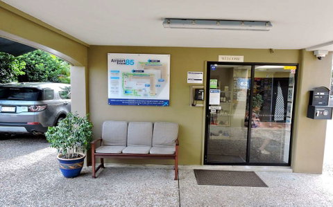 Best Western Airport 85 Motel - Palm Beach Accommodation 1