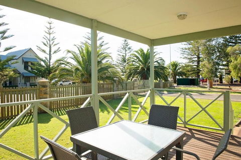 Discovery Parks Koombana Bay - Palm Beach Accommodation 1