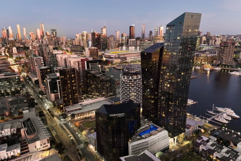 Four Points Melbourne Docklands - Palm Beach Accommodation 1