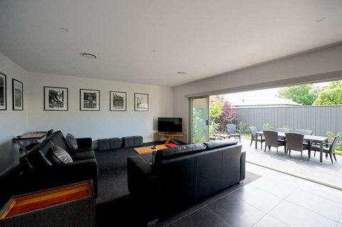 Mansi on Raymond - Palm Beach Accommodation 1