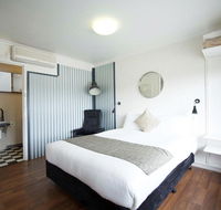 Siesta Central Apartments - Palm Beach Accommodation