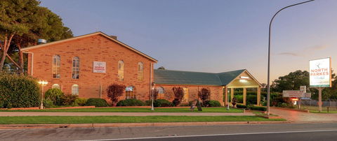 North Parkes Motel - Palm Beach Accommodation 0