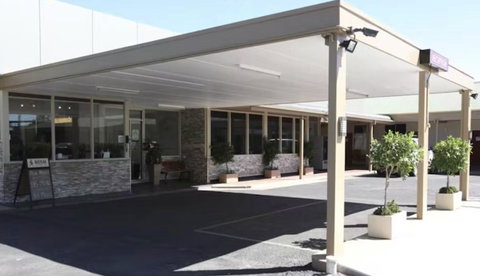 Matilda Motor Inn - Palm Beach Accommodation 1