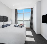 Meriton Suites Chatswood - Palm Beach Accommodation