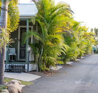 Barney Beach Accommodation Centre - Palm Beach Accommodation