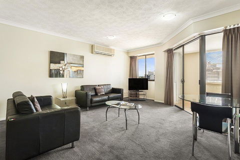 Bridgewater Apartments - Palm Beach Accommodation 2