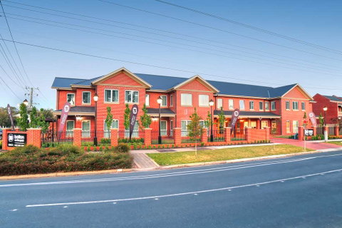 Best Western Plus Bolton on the Park - Palm Beach Accommodation 0