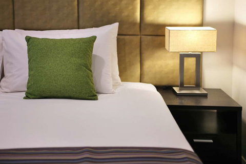 Best Western Plus Bolton on the Park - Palm Beach Accommodation 2