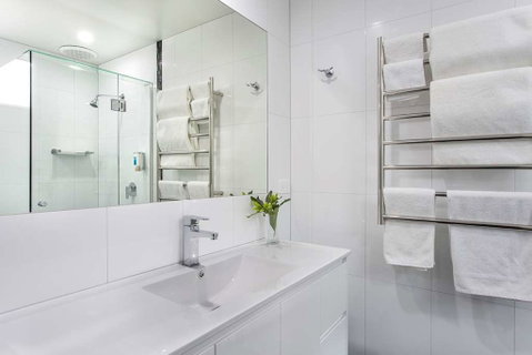 Hamilton Lonsdale Motel - Palm Beach Accommodation 2
