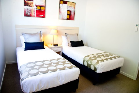 Itara & Jacana Apartments - Palm Beach Accommodation 10