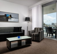 Direct Hotels - Kensington at Central - Palm Beach Accommodation
