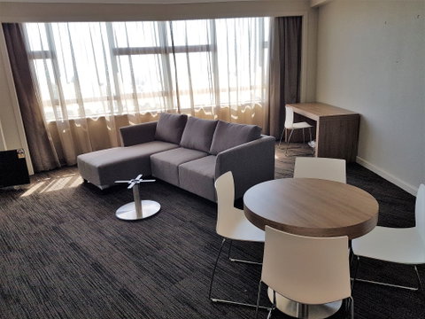 Hotel Grand Chancellor Townsville - Palm Beach Accommodation 9