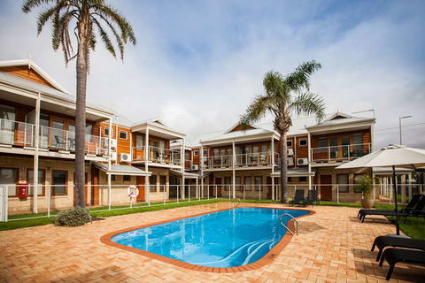 Royal Palms Resort By Nightcap - Palm Beach Accommodation 8