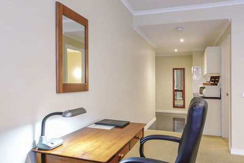 Lake Inn Ballarat - Palm Beach Accommodation 10