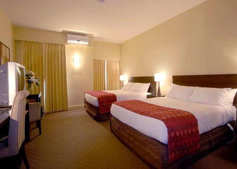 Comfort Inn & Suites City Views - Palm Beach Accommodation 1
