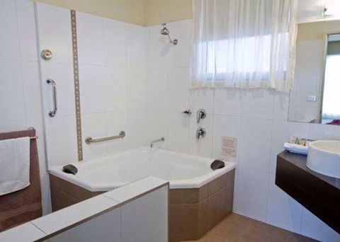 Comfort Inn & Suites City Views - Palm Beach Accommodation 6