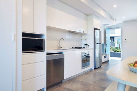 Veriu Camperdown - Palm Beach Accommodation 9