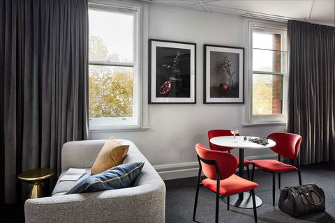 Veriu Central - Palm Beach Accommodation 9