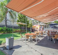 Nightcap at High Flyer Hotel - Palm Beach Accommodation