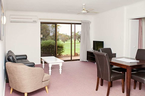 Comfort Inn & Suites Riverland - Palm Beach Accommodation 4