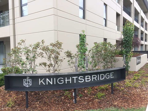 Knightsbridge Canberra - Palm Beach Accommodation 1