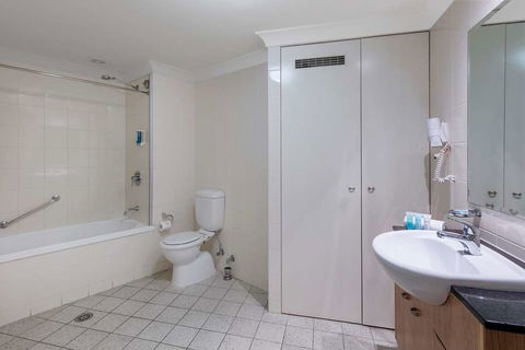 Nesuto Canberra Apartment Hotel - Palm Beach Accommodation 5