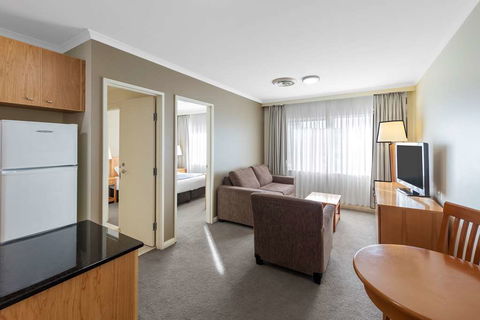 Nesuto Canberra Apartment Hotel - Palm Beach Accommodation 11