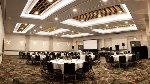 Hilton Darwin - Palm Beach Accommodation 10