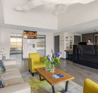 H on Mitchell Apartment Hotel - Palm Beach Accommodation
