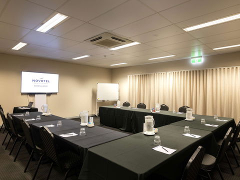 Novotel Darwin Airport Hotel - Palm Beach Accommodation 8