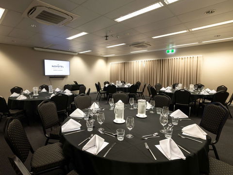 Novotel Darwin Airport Hotel - Palm Beach Accommodation 10