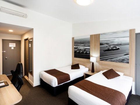 Mantra Bathurst - Palm Beach Accommodation 6