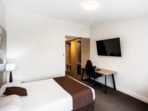 Mantra Bathurst - Palm Beach Accommodation 13