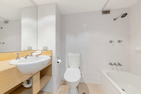 Hotel Frontier Darwin - Palm Beach Accommodation 9