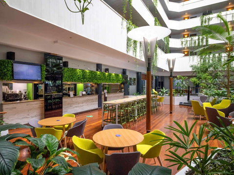 Novotel Darwin Atrium - Palm Beach Accommodation 3