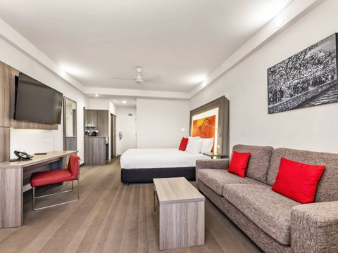 Novotel Darwin Atrium - Palm Beach Accommodation 5