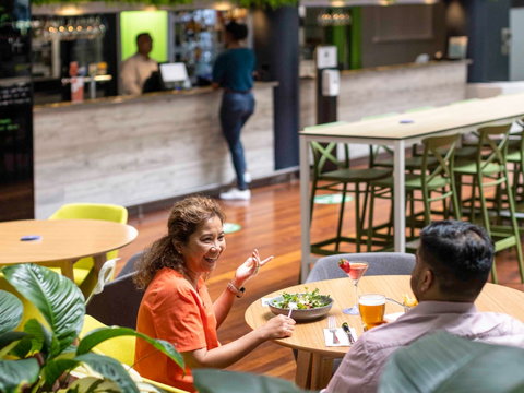 Novotel Darwin Atrium - Palm Beach Accommodation 13